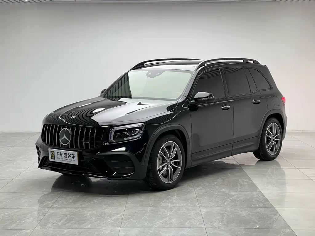 Mercedes-Benz GLB AMG 2022 — фото 1