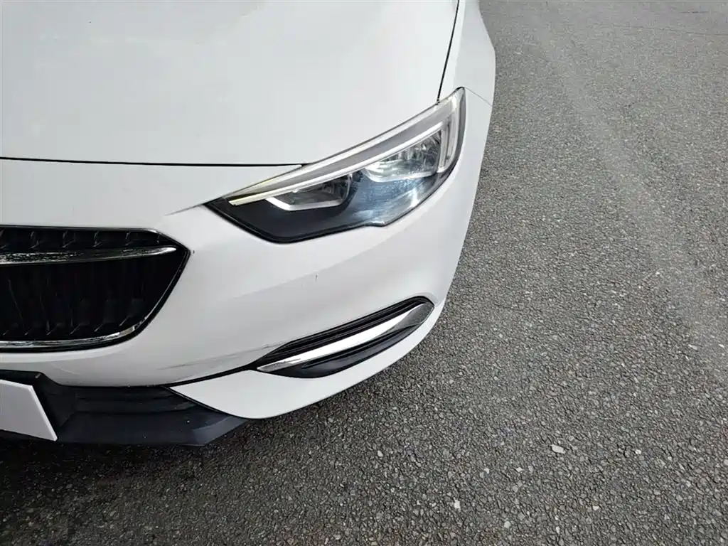 Buick Regal 2017 — фото 24