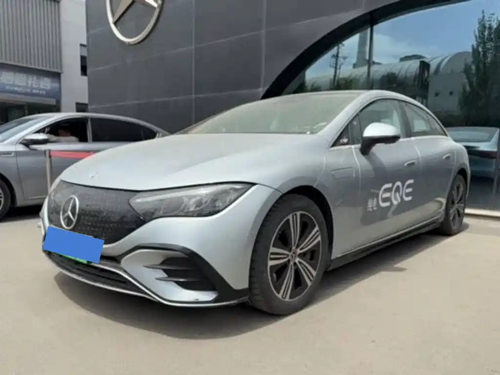 Mercedes-Benz EQE 2025