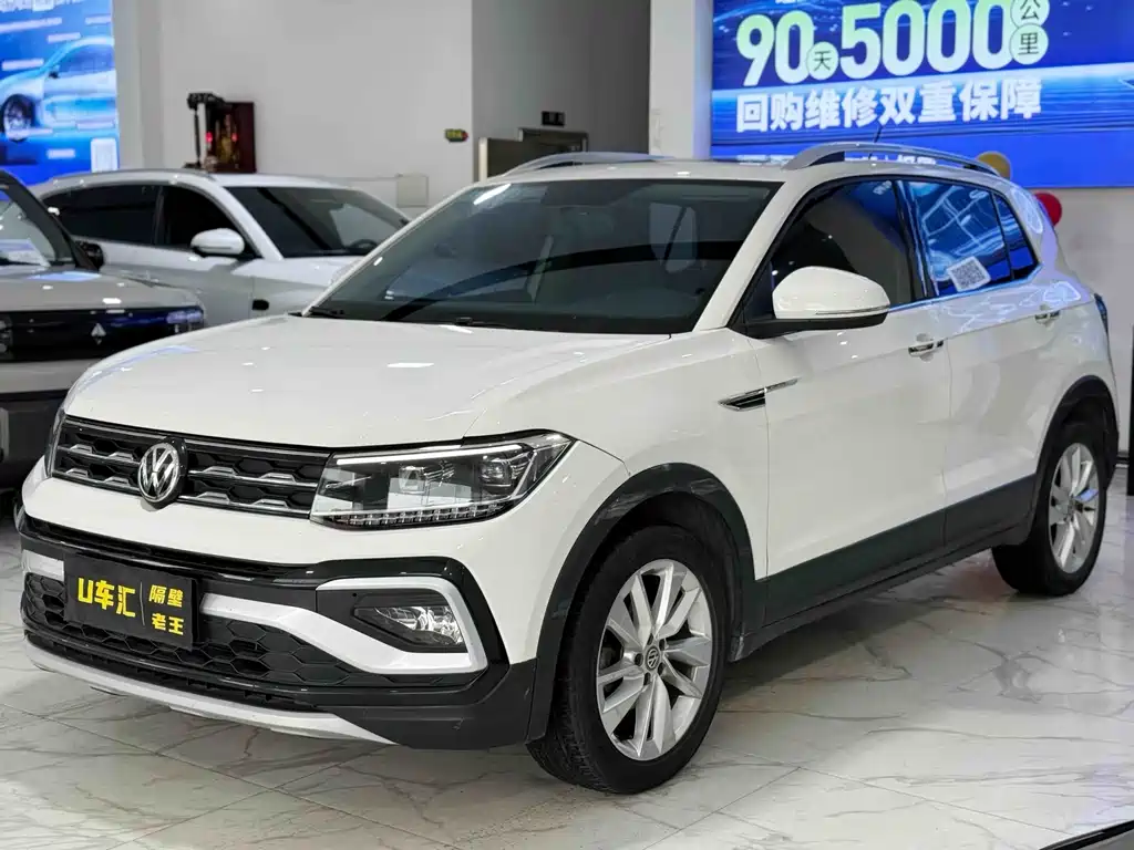 Volkswagen T-Cross 2019 — фото 1