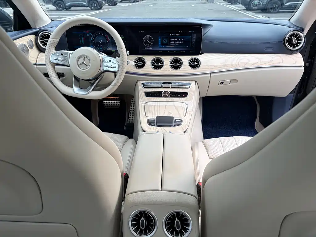 Mercedes-Benz E-Class 2020 — фото 9