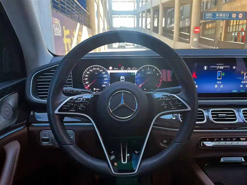 Mercedes-Benz GLE 2025 — фото 13