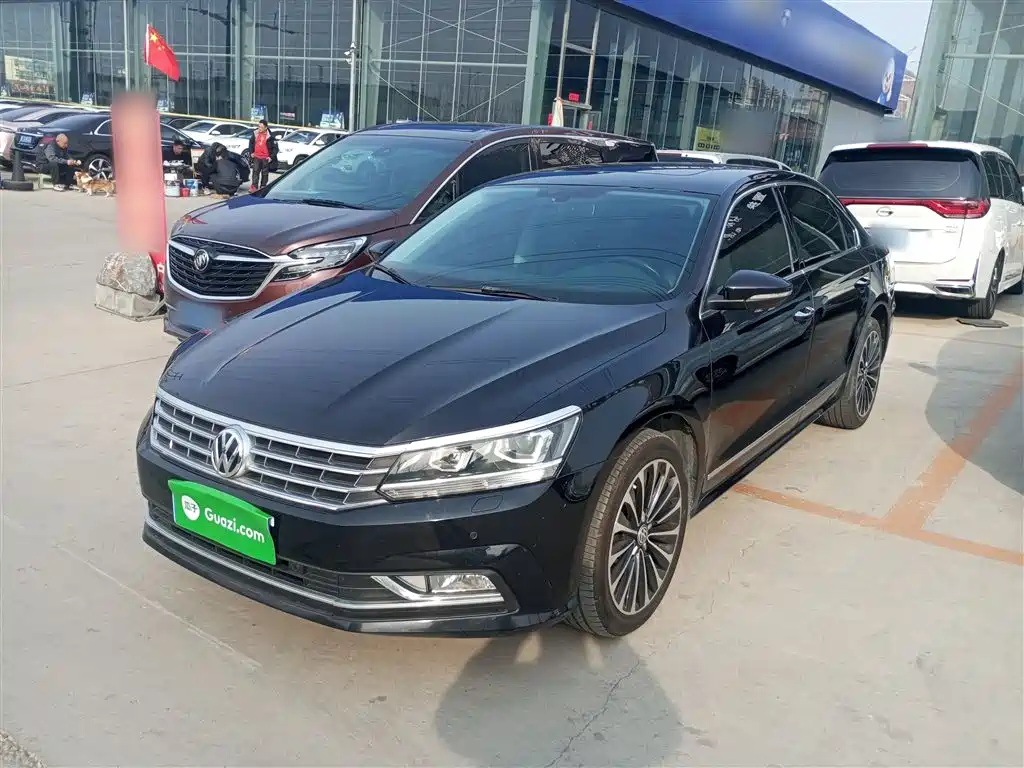 Volkswagen Passat 2017 — фото 1