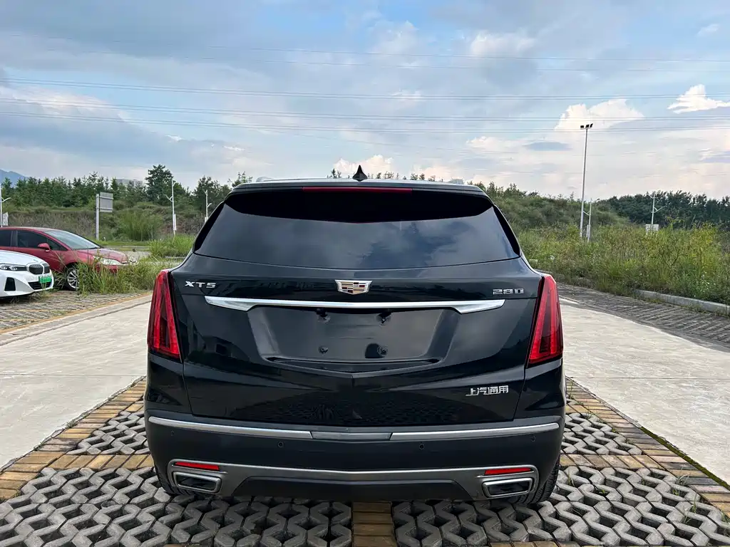 Cadillac XT5 2020 — фото 4