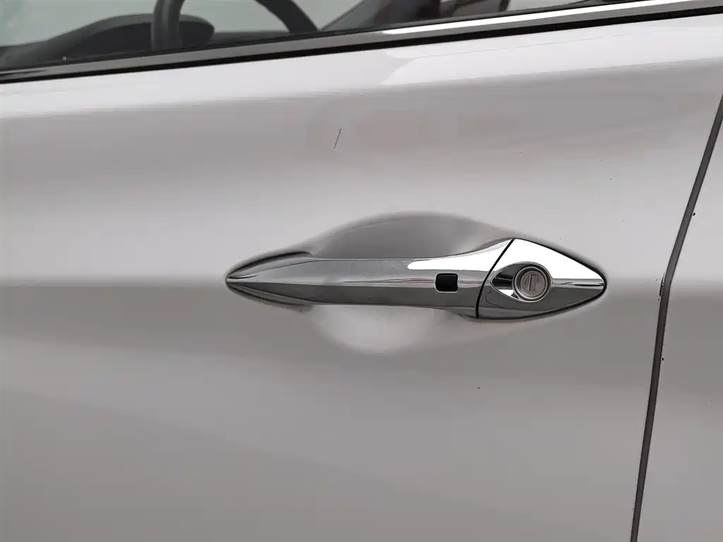 Hyundai Elantra Langdong 2017 — фото 18