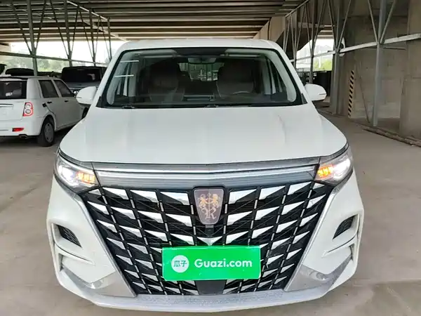 Roewe iMAX8 2024