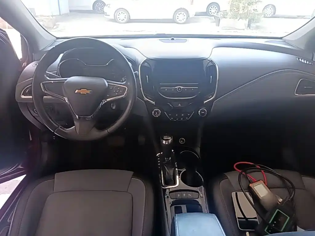 Chevrolet Cruze 2018 — фото 10