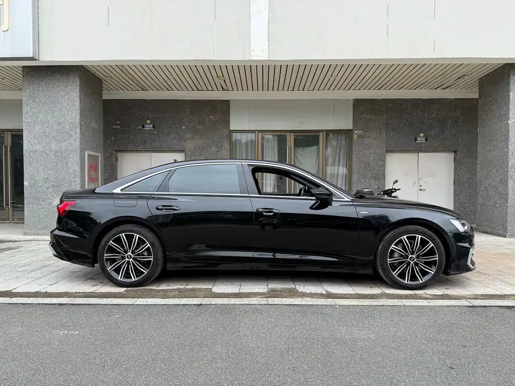 Audi A6L 2023 — фото 5