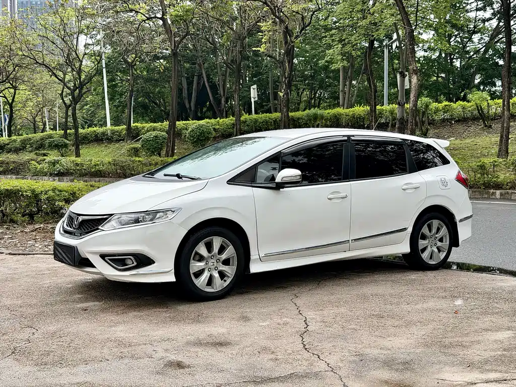 Honda Jade 2014 — фото 1