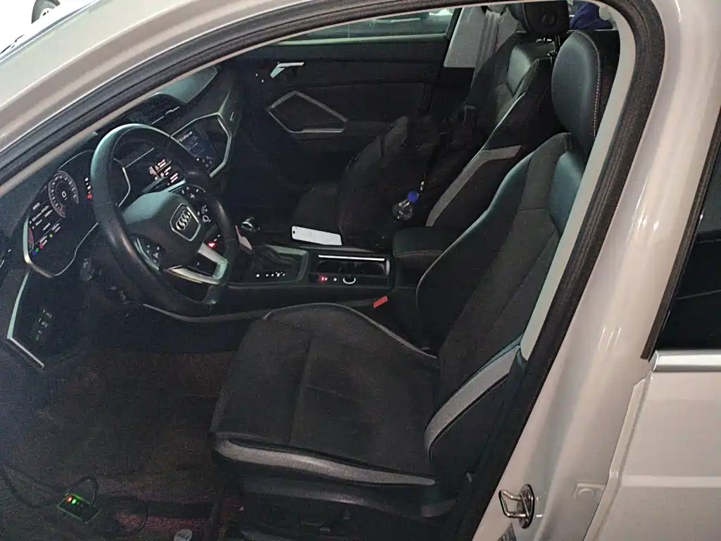 Audi Q3 2023 — фото 11