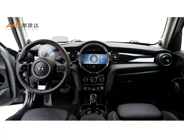 MINI MINI 2023