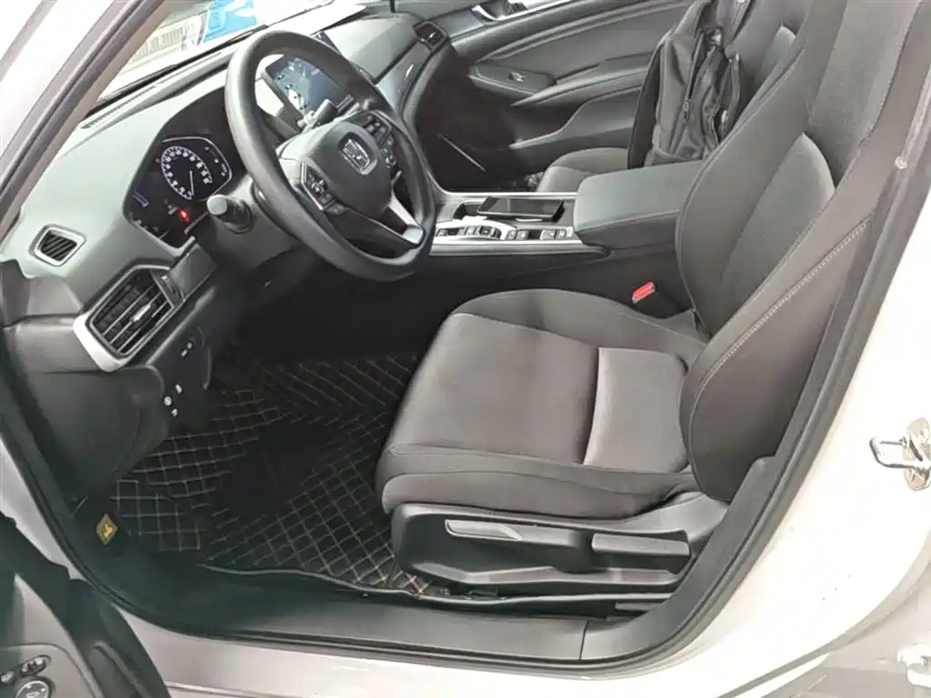 Honda Accord 2020 — фото 15