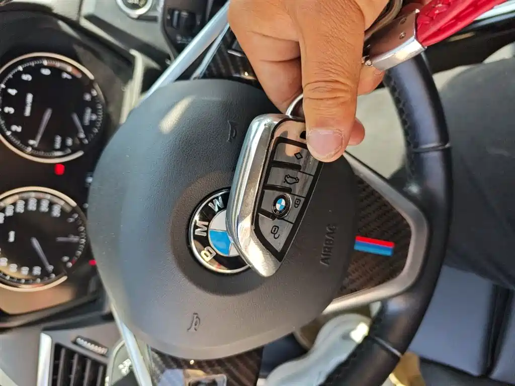 BMW 1 Series 2019 — фото 9