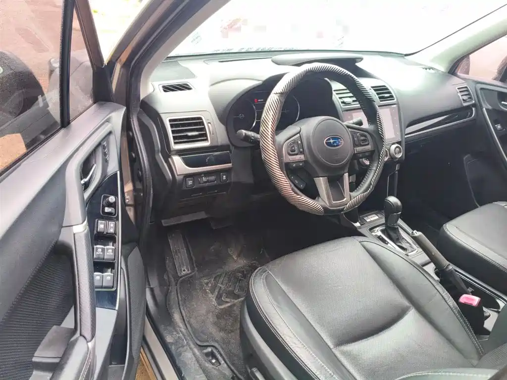 Subaru Forester 2017 — фото 17