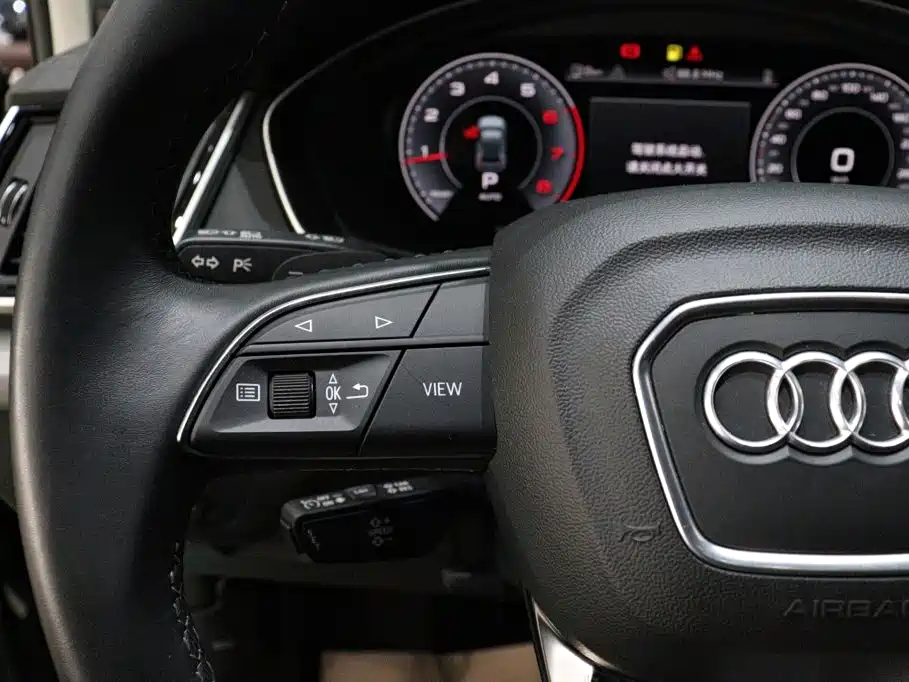 Audi Q5L 2022 — фото 16