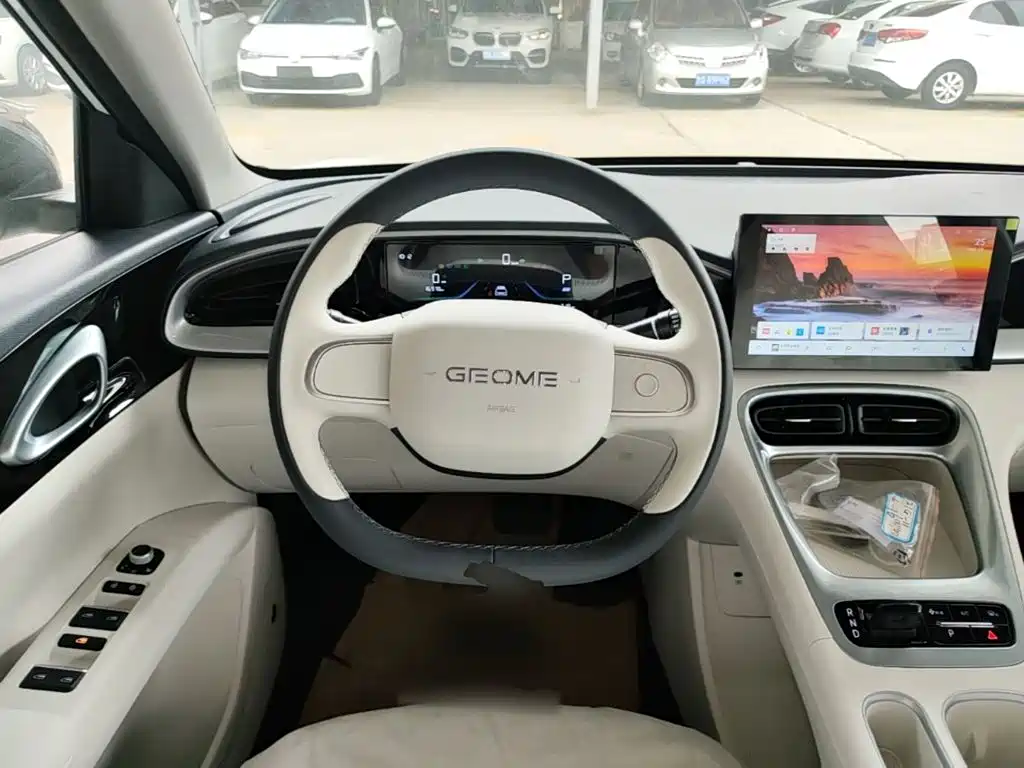 Geely Galaxy Starwish 2026 — фото 11