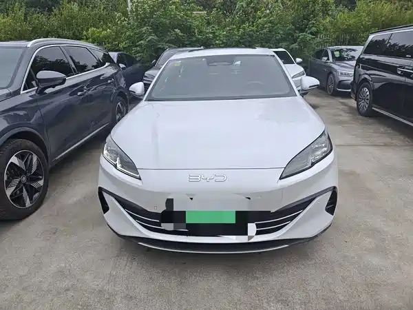 BYD Seal 06 2025