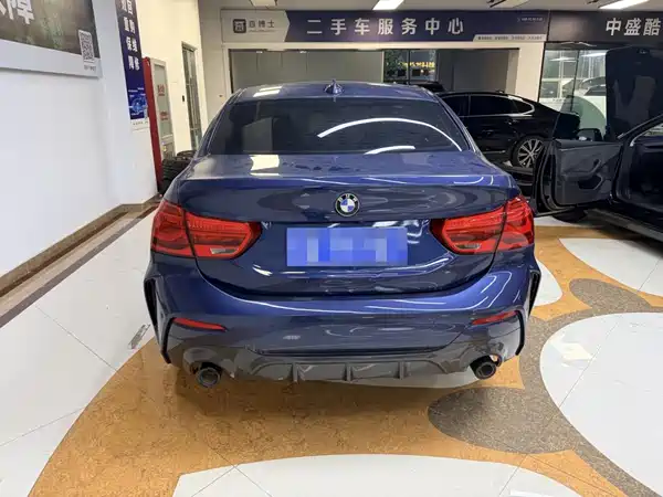 BMW 1 Series 2021
