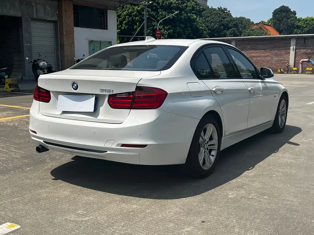 BMW 3 Series 2015 — фото 8