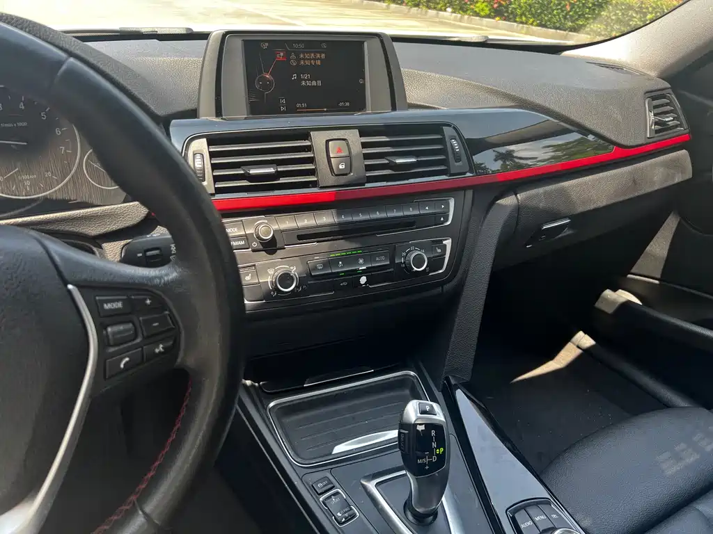 BMW 3 Series 2015 — фото 9