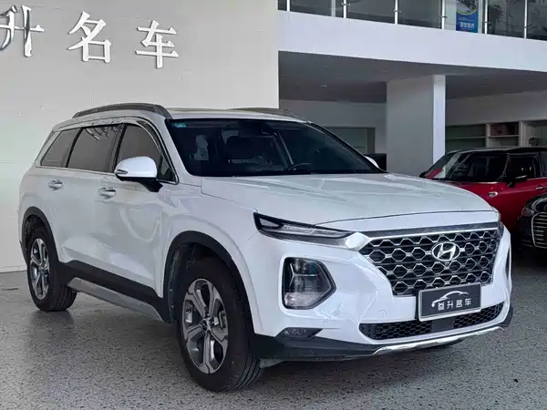 Hyundai Santa Fe 2022