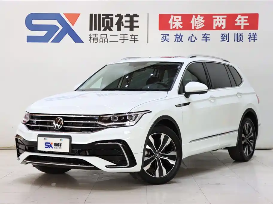 Volkswagen Tiguan L 2024 — фото 1