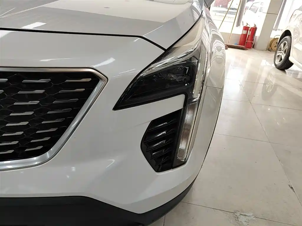 Cadillac XT4 2019 — фото 24