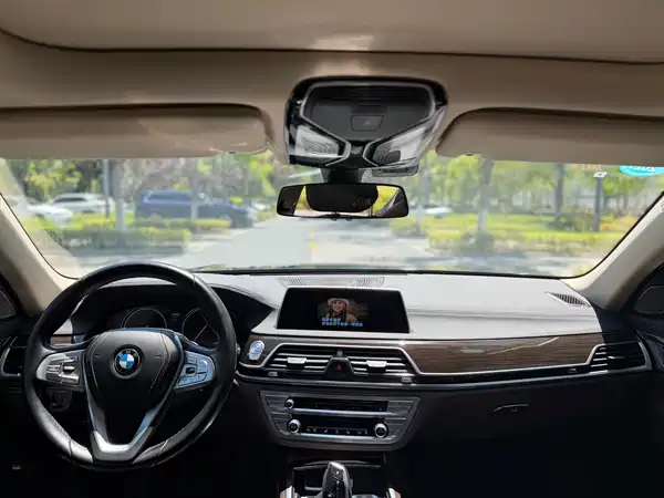 BMW 7 Series 2016