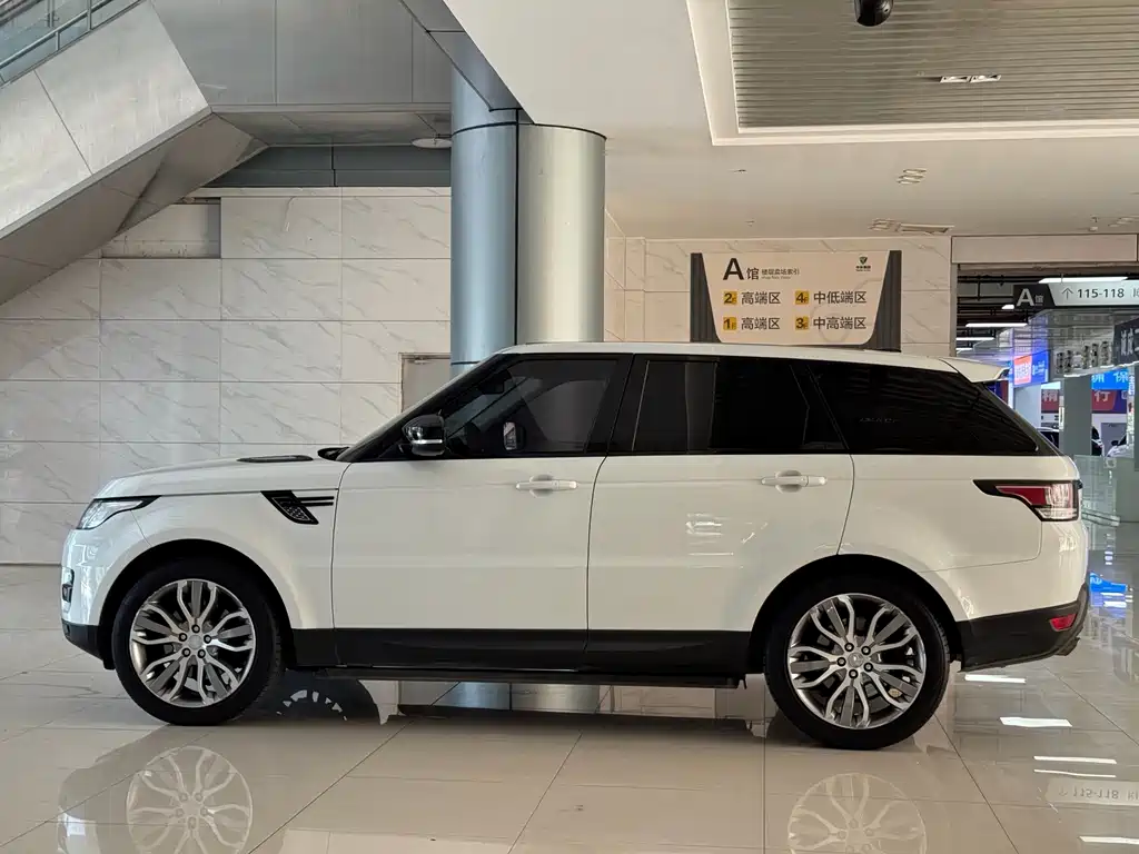 Land Rover Range Rover Sport 2016 — фото 4