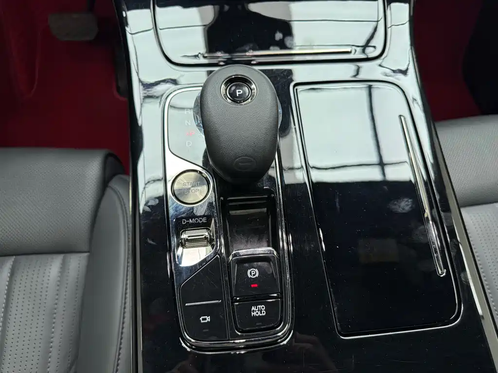 GAC Motor Trumpchi M8 2023 — фото 15