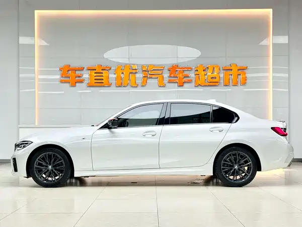 BMW 3 Series 2021
