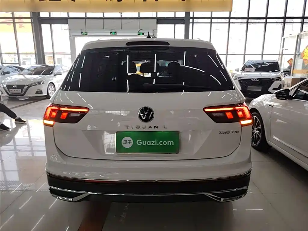 Volkswagen Tiguan L 2023 — фото 6