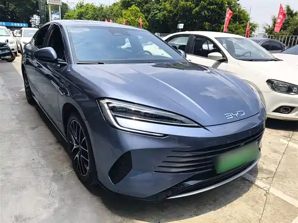 BYD Seal 07 DM-i 2025