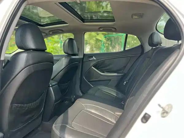 Kia K5 2012