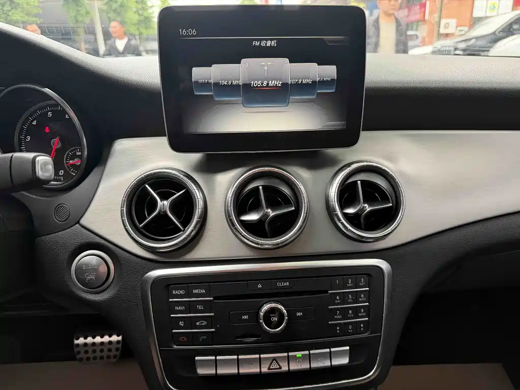 Mercedes-Benz CLA 2016 — фото 11