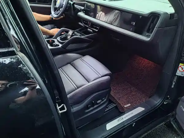 Porsche Cayenne 2024