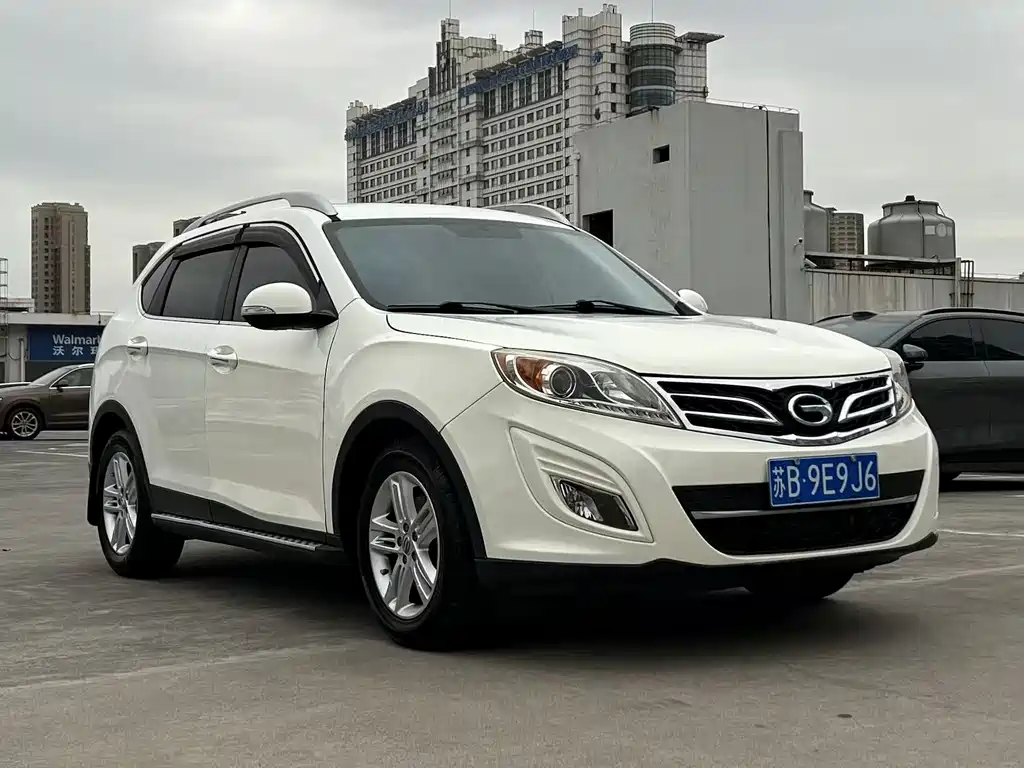 GAC Motor Trumpchi GS5 2014 — фото 3