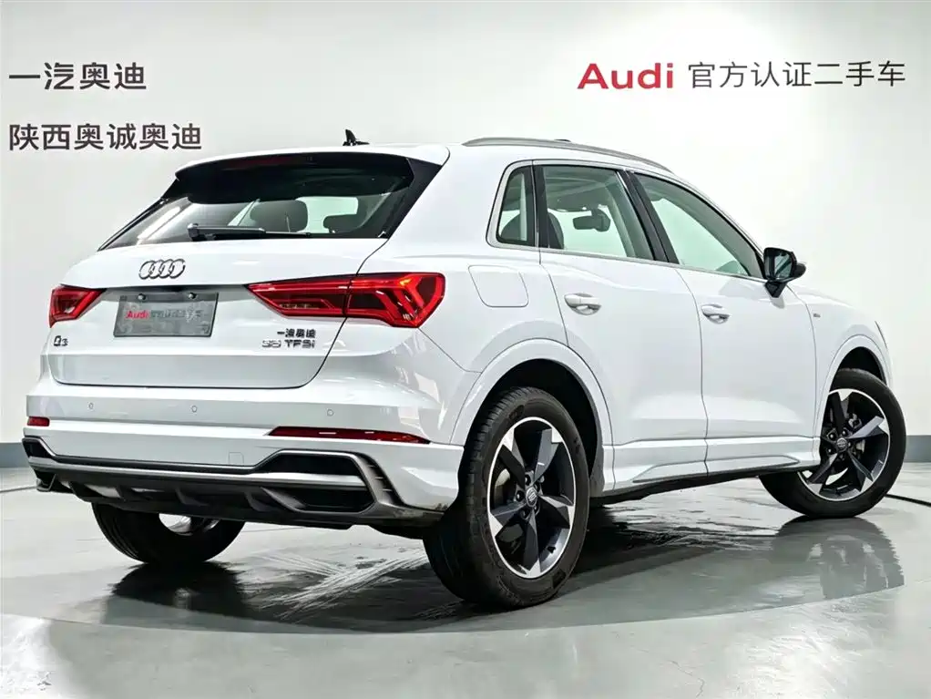 Audi Q3 2019 — фото 4