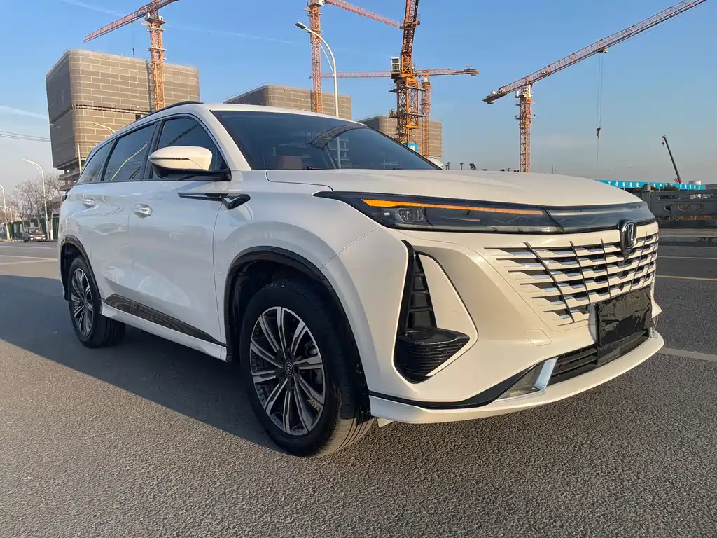 Changan CS75 PLUS 2022 — фото 3