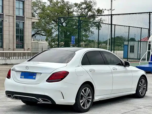 Mercedes-Benz C-Class 2020