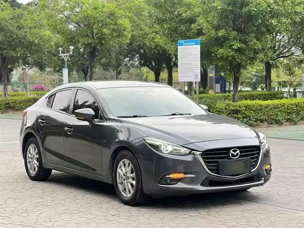 Mazda 3 Axela 2019 — фото 24