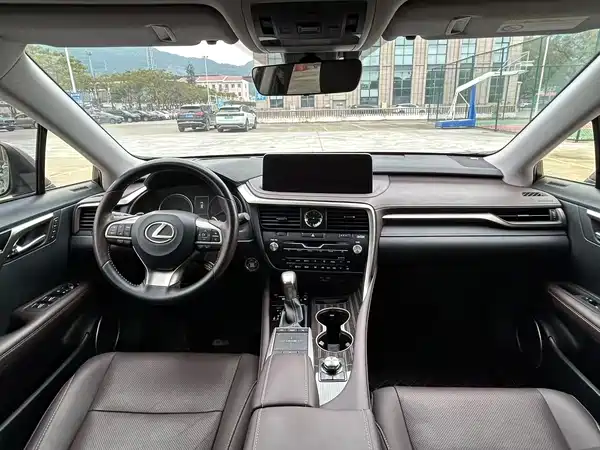 Lexus RX 2021