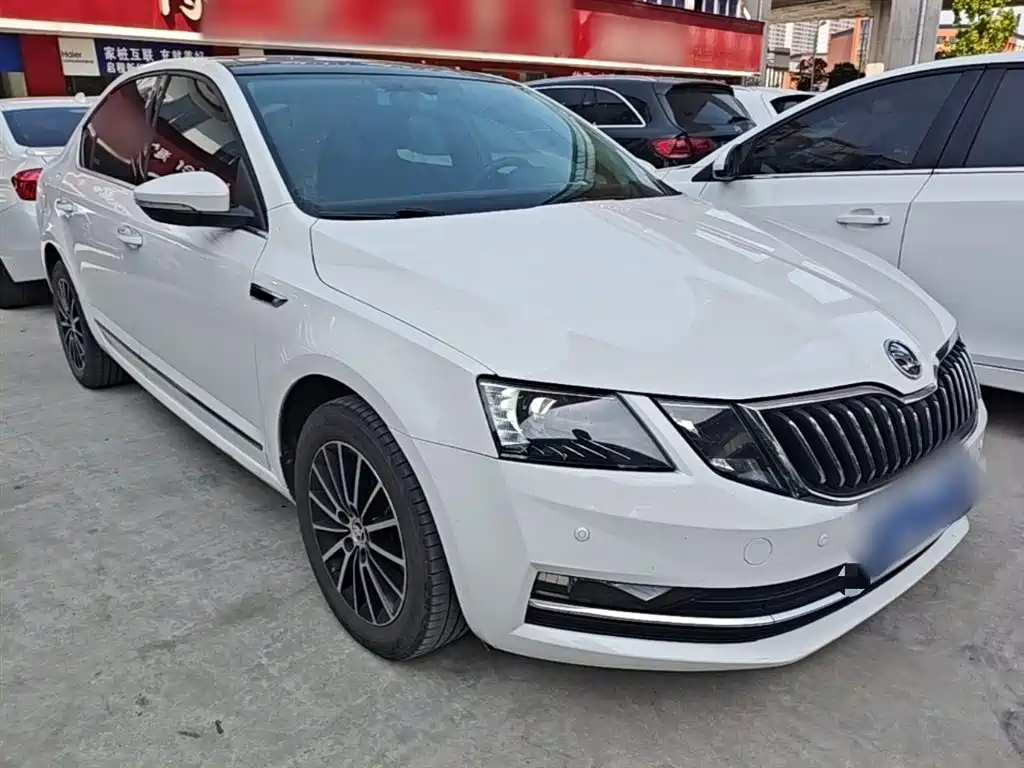 Skoda Octavia 2017 — фото 4