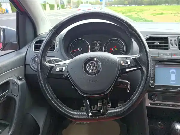 Volkswagen Polo 2014