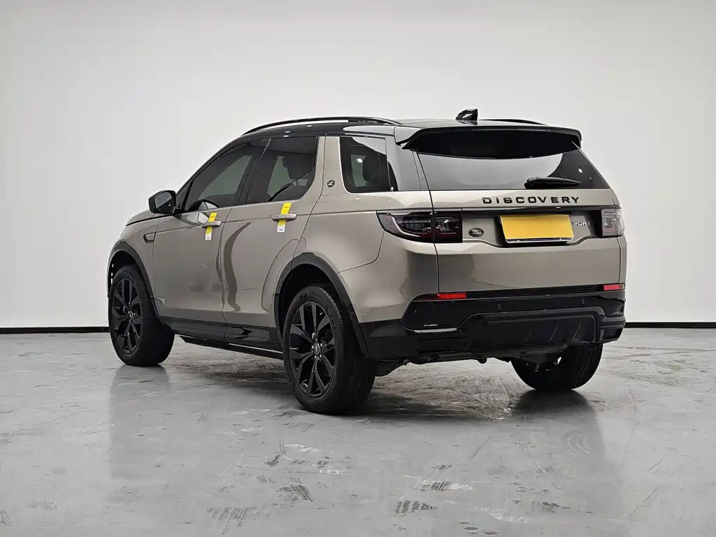 Land Rover Discovery Sport 2023 — фото 4