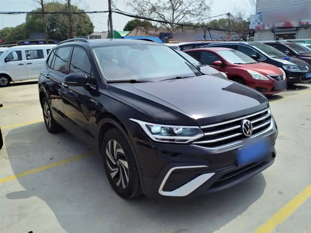 Volkswagen Tiguan L 2021 — фото 22
