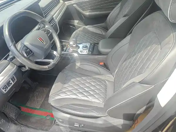 Hongqi HS5 2020