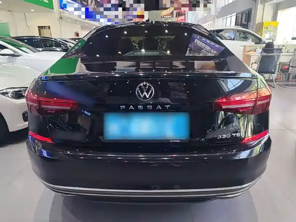 Volkswagen Passat 2021