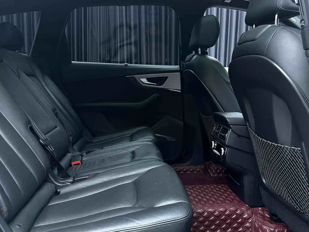 Audi Q7 2017 — фото 13