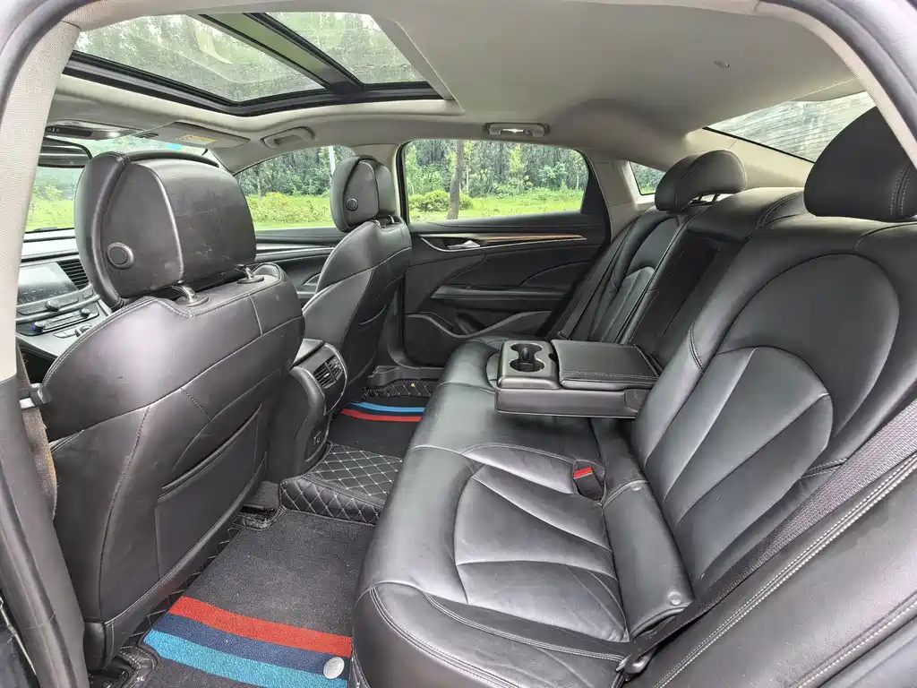 Buick LaCrosse 2019 — фото 17